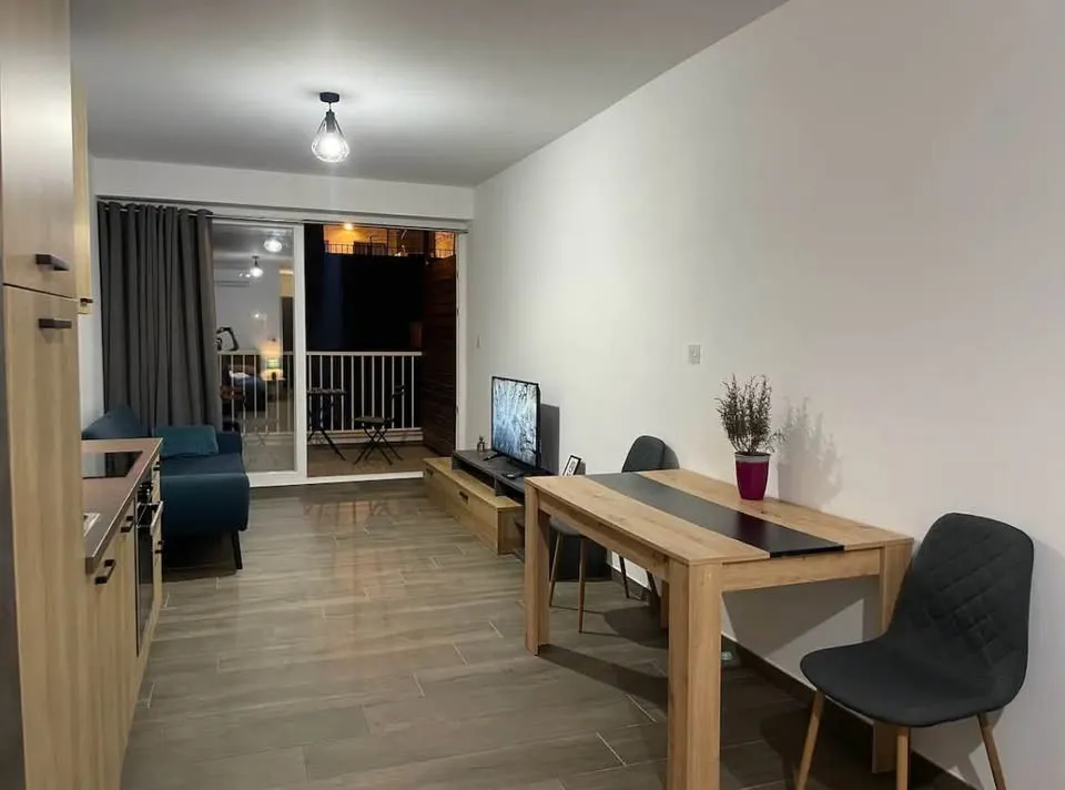 Spacious Studio Flat in Gzira with Big Balcony
