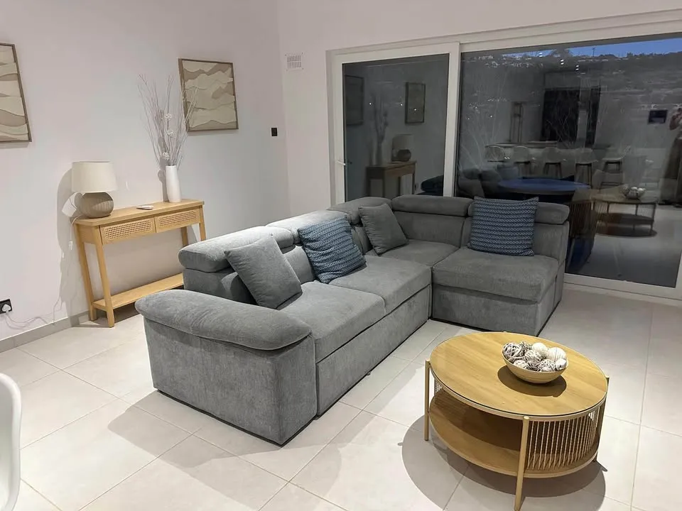 3 beds 2 bathrooms – Flat, Xemxija