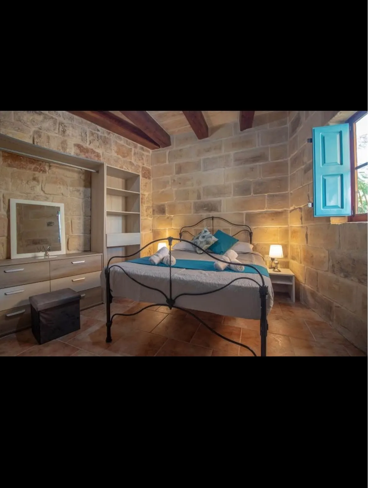 ZEJTUN FARMHOUSE FOR LONG LET