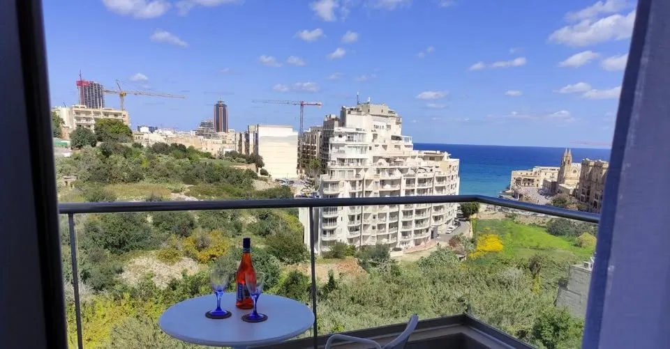 2 Bed 2 Bath in St Julian's