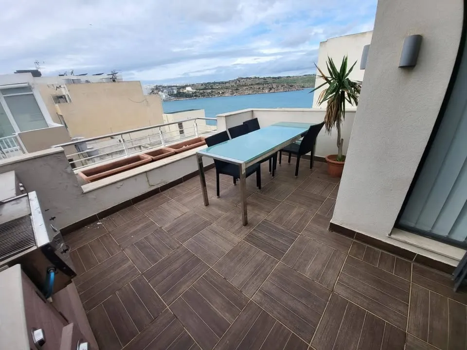 Duplex Penthouse in San Pawl il-Baħar