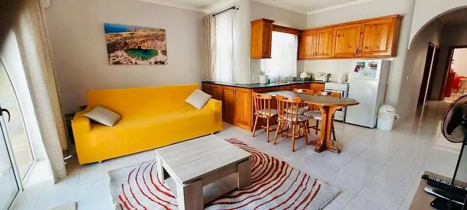 Penthouse for long let in Xlendi