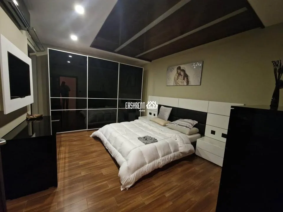 Beautiful Modern two-Bedroom, two-bathroom Apartment in Mosta