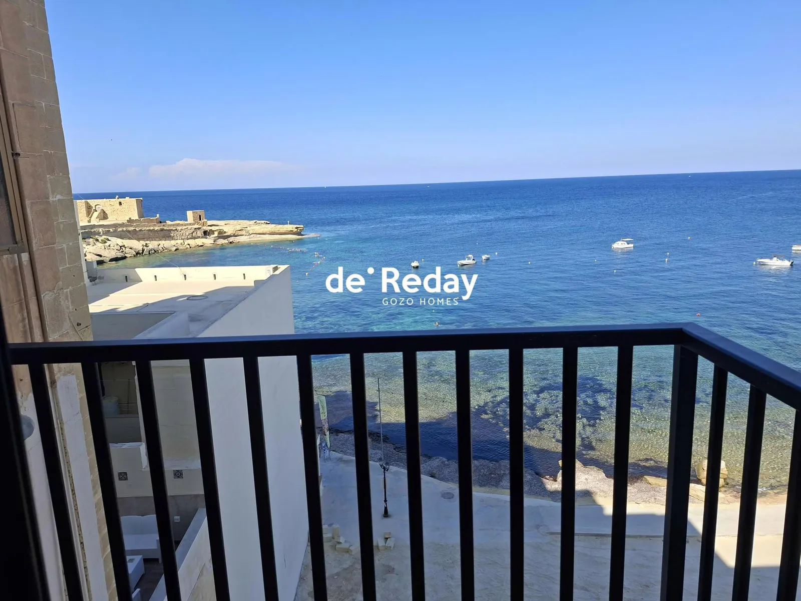 Charming 1 Bedroom Apartment with SeaViews