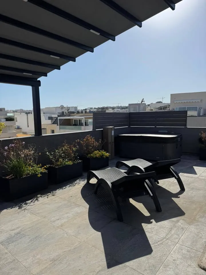 Apartment in San Ġiljan