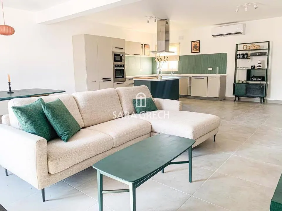 Apartment in Swieqi, Reġjun tal-Lvant