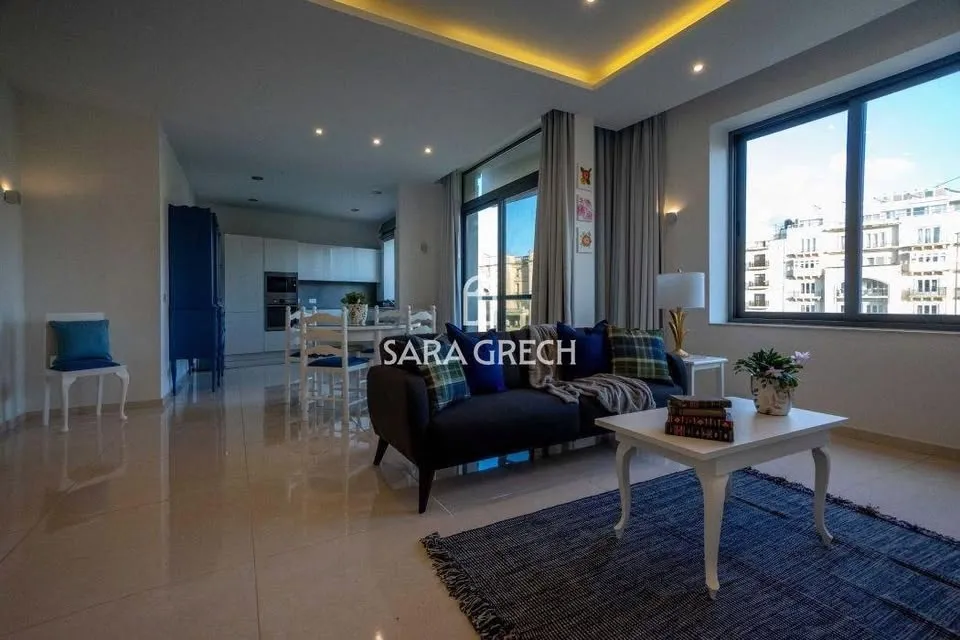 Apartment in San Ġiljan