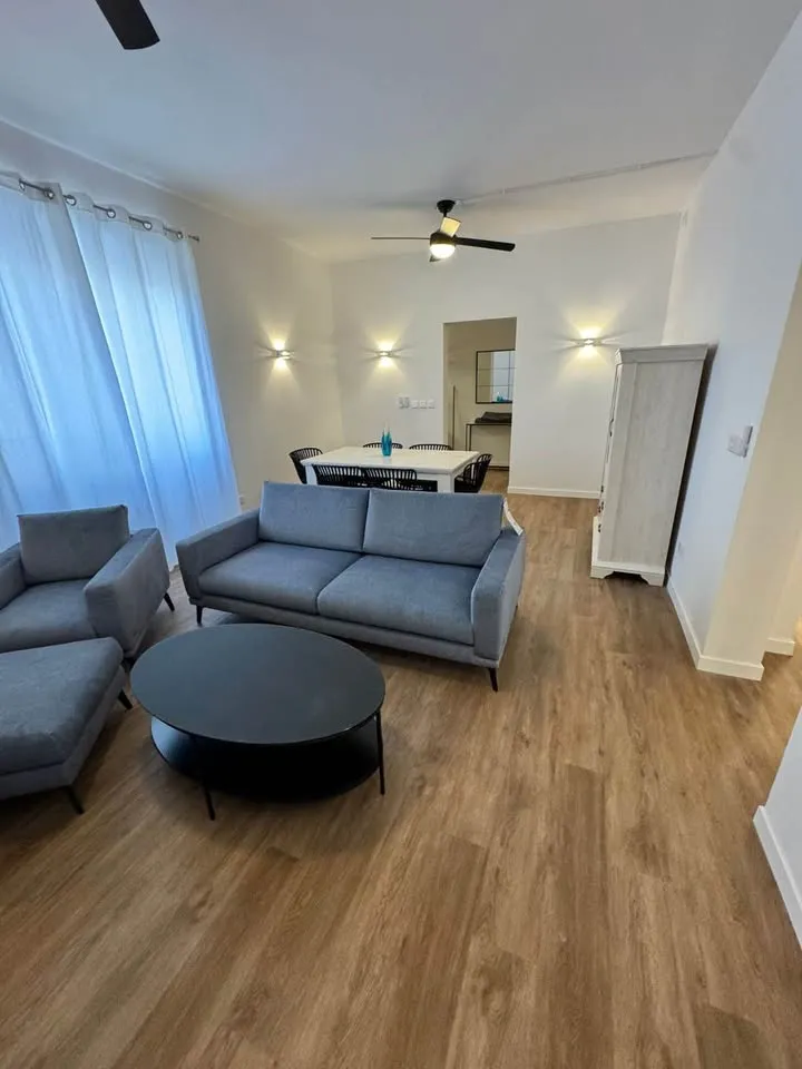 Modern 3 bed & 2 bath apt in Sliema