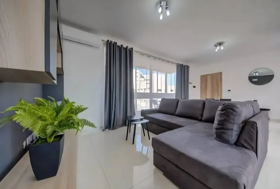 SEA VIEW - 2 bedroom 2 bathroom apartment