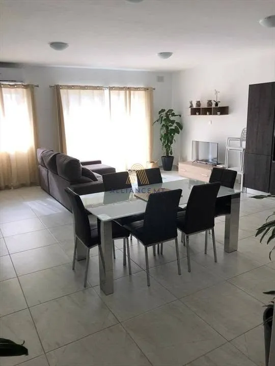 2 bedroom apartment in Swieqi