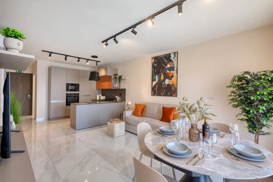 Brand new 2 Bedroom, 2 bathroom Apartment