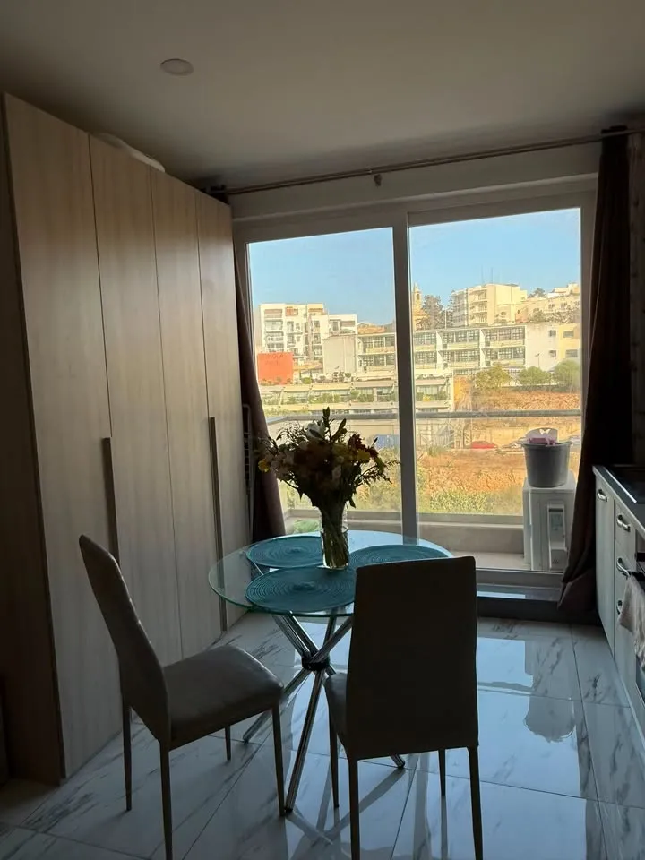 ST JULIAN'S SPINOLA STUDIO APARTMENT