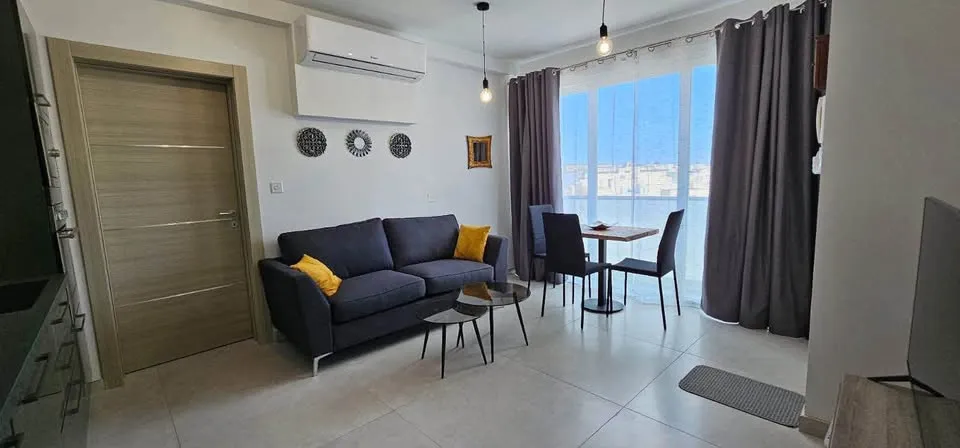 Apartment for rent in Gżira