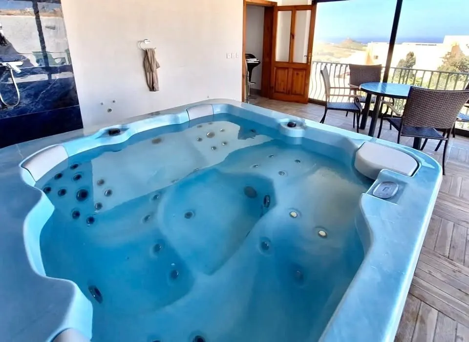 Xghara Gozo Modern Penthouse : Breathtaking Views !