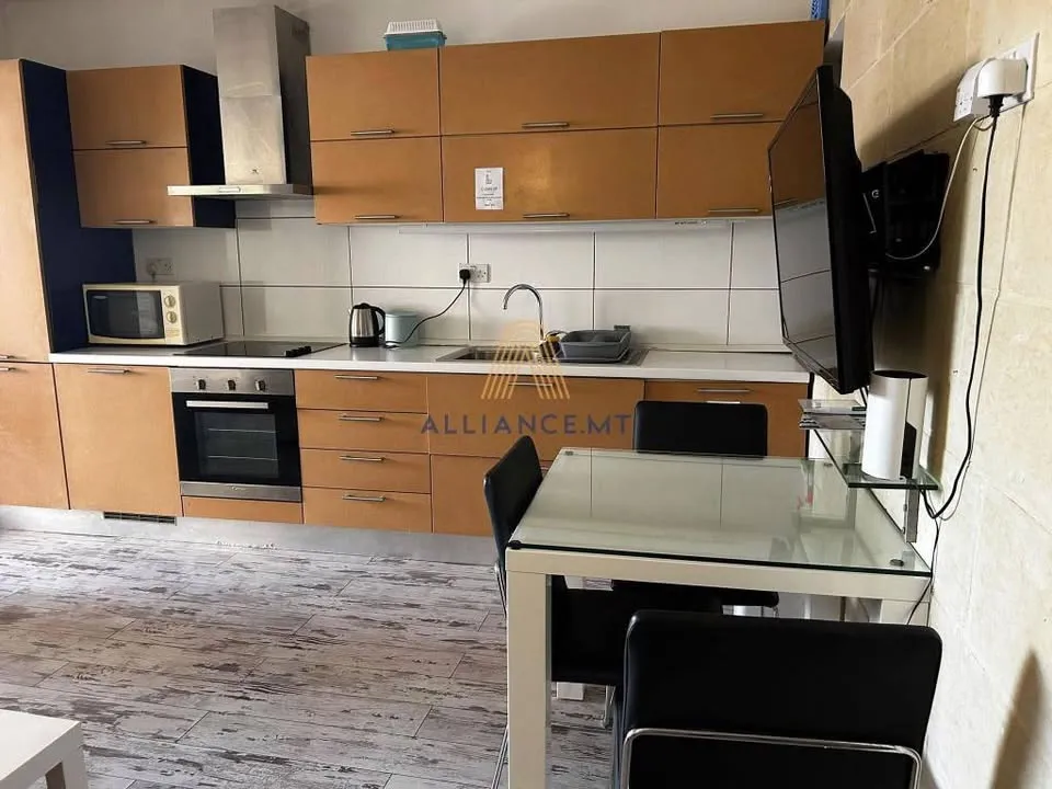 Modern 1-Bedroom Apartment in St Julians