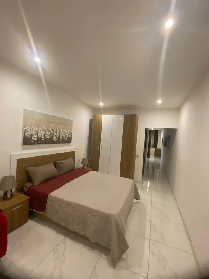Modern 1 Bedroom Ground-Floor Home in Birżebbuġa