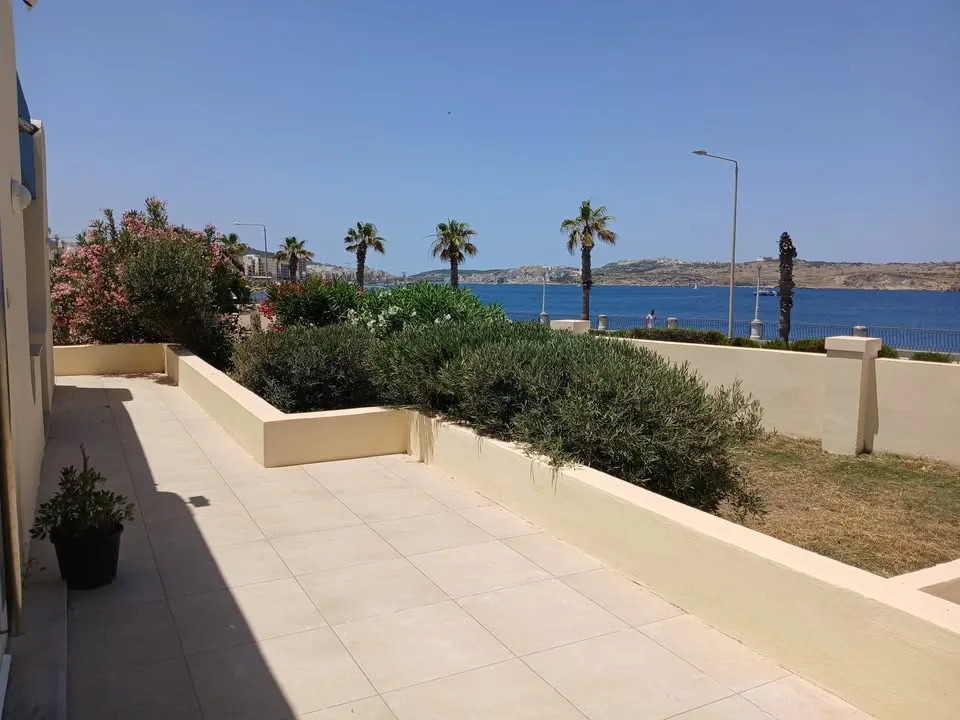 High-end Modern finish three-bedroom BUNGALOW in Qawra