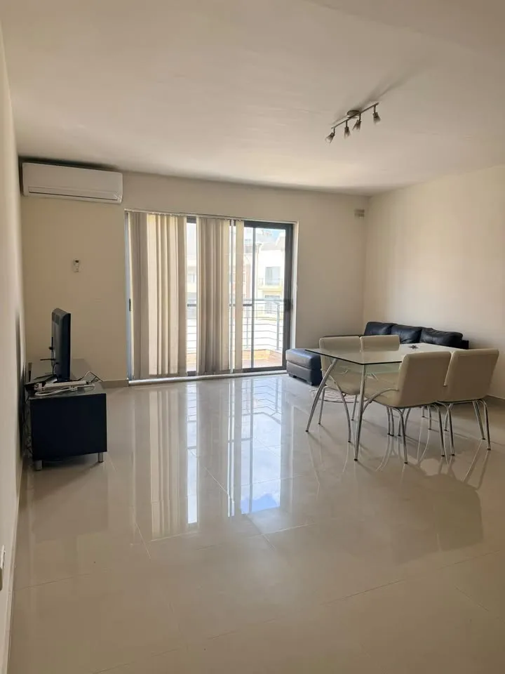 2 BEDROOM 2 BATHROOM APARTMENT READY TO MOVE