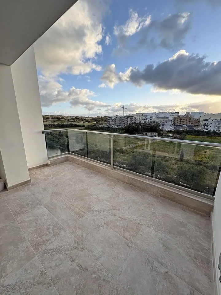 Brand New and fully furnished 3 Bedroom Apartment