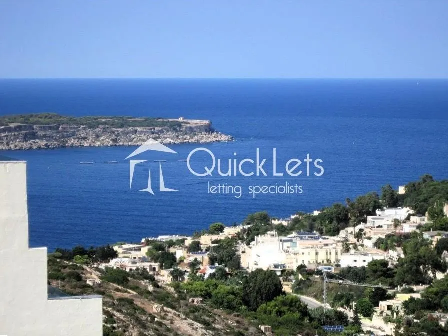 MELLIEHA three-bedroom penthouse