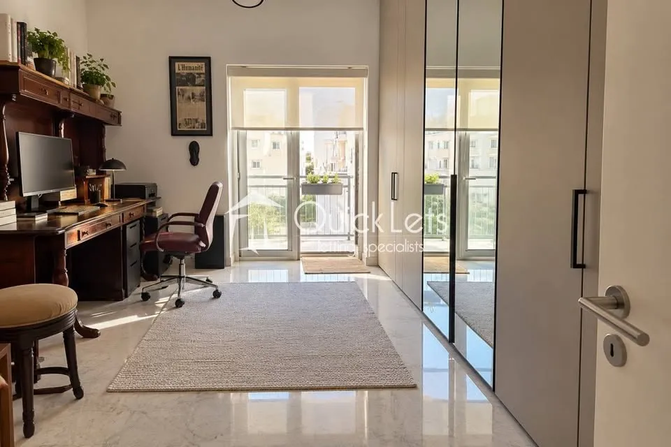 GHARGHUR | Brand-New 3-Bedroom Apartment with Stunning Views