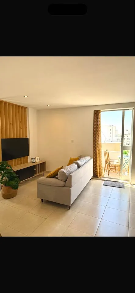 Modern 1-Bedroom Duplex – Short Let