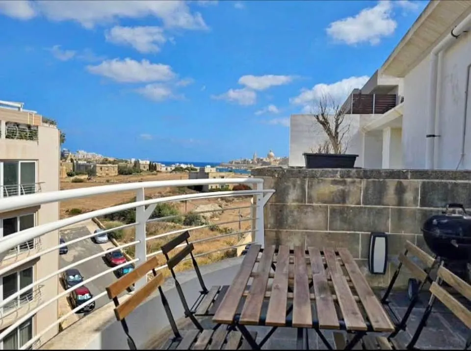 Apartment for rent in Ta' Xbiex