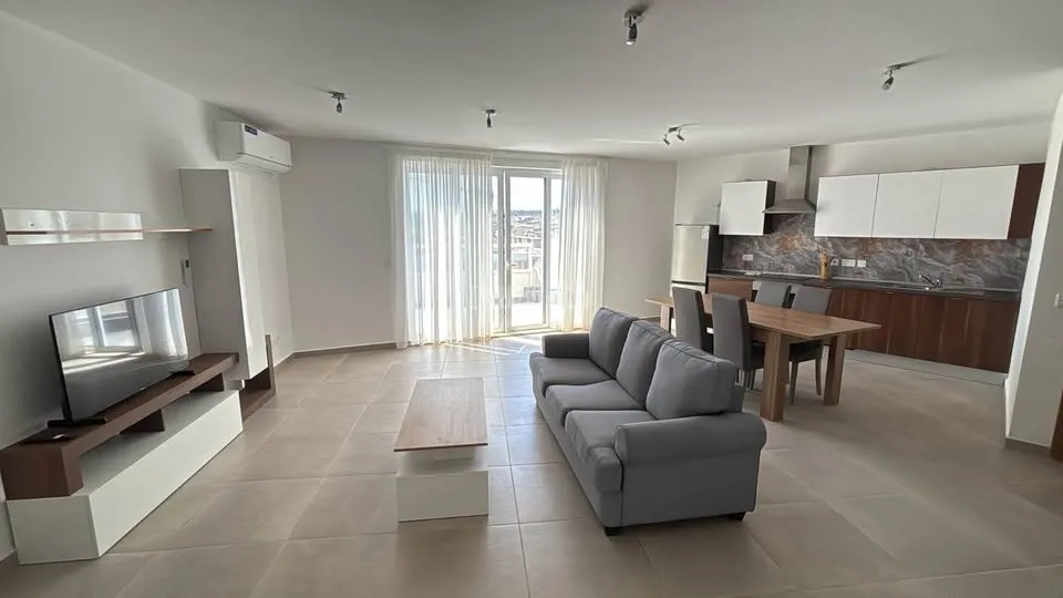 2 Bedroom Apartment in Qawra