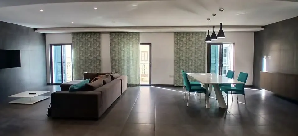 Sliema Large n Modern Apartment