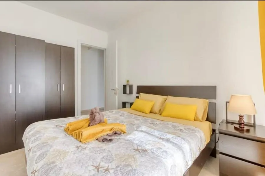 2 Bedroom - Gzira - Available NOW
