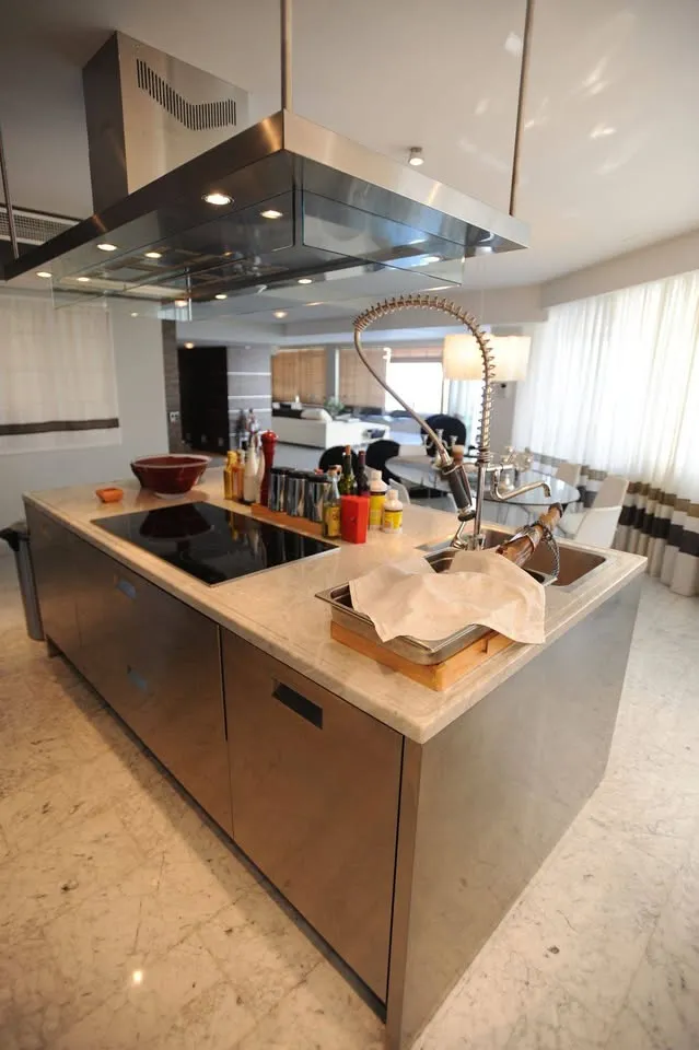 SLIEMA TOWER ROAD DUPLEX APARTMENT SEA FRONT