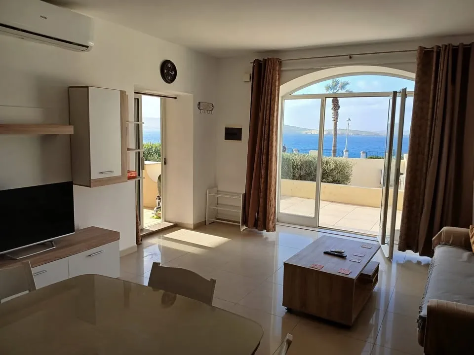 Three-bedroom Bungalow in Qawra/San Pawl il-Baħar