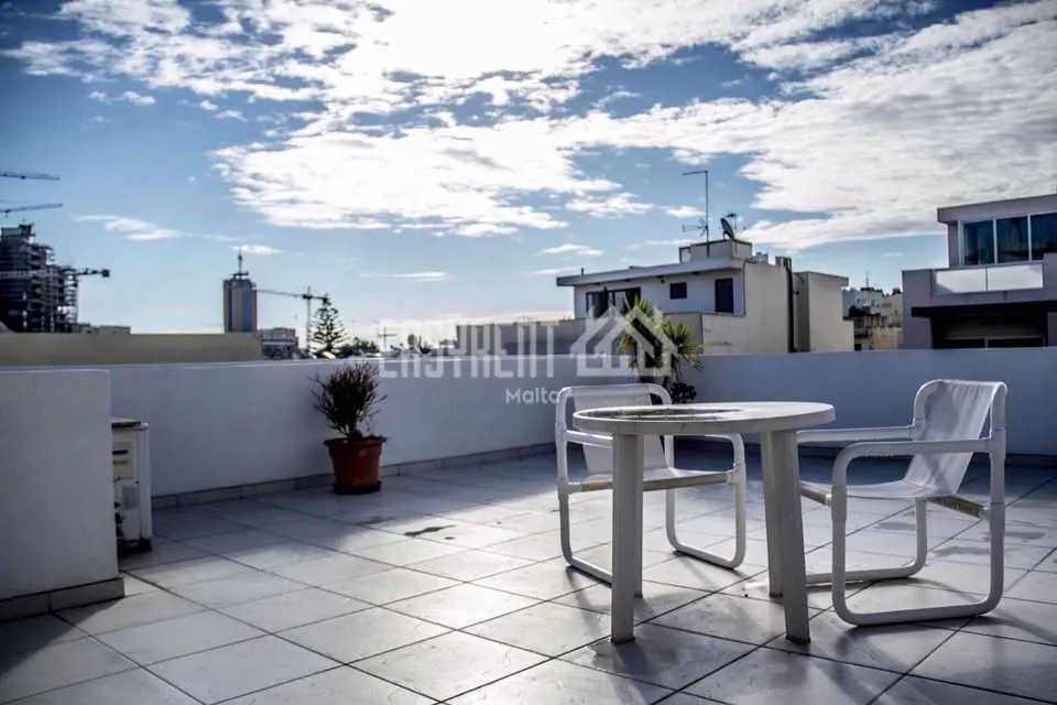 SWIEQI | 4 Bedroom Duplex Maisonette