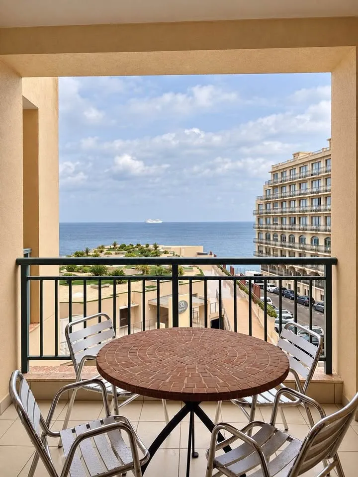 PORTOMASO TO LET