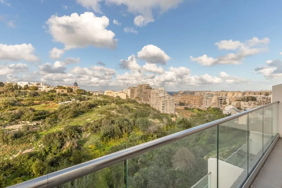 2 Bedroom Apartment in St Julian's