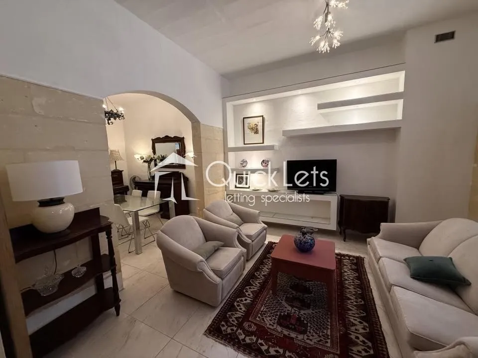 Sliema – Charming 3-Bedroom Townhouse | Pet Friendly