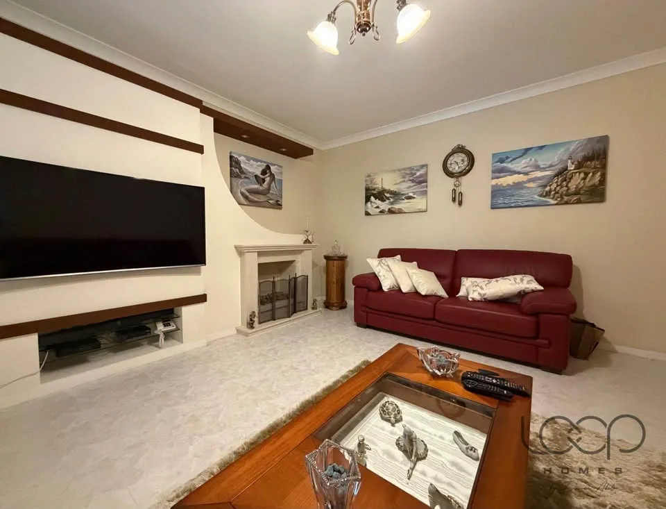 Modern 2 Bedroom Maisonette in Bugibba