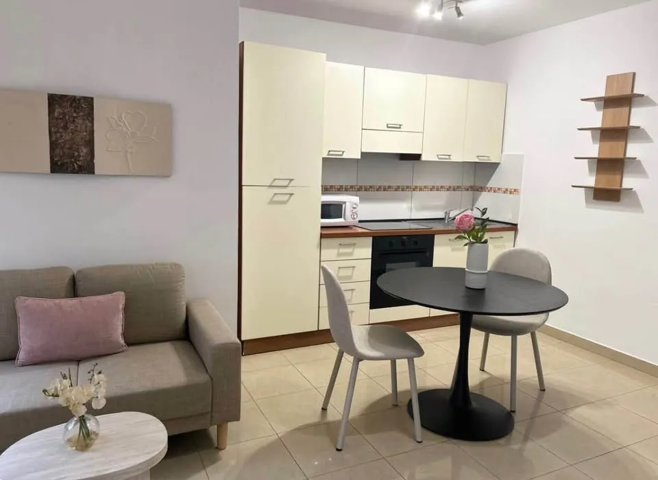 One Bedroom Apartment In Gzira