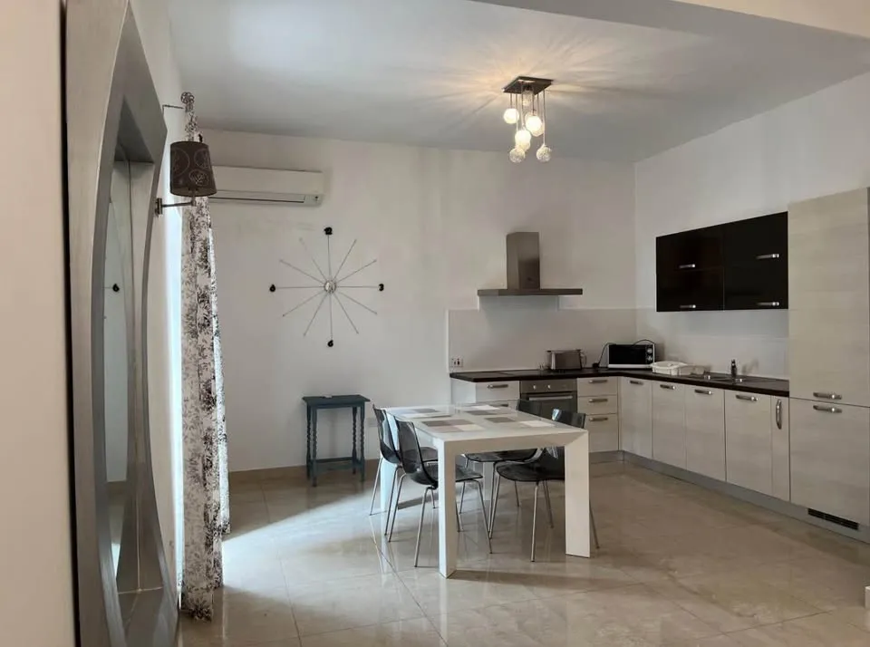 Modern 3 Bedroom Apartment in Sliema