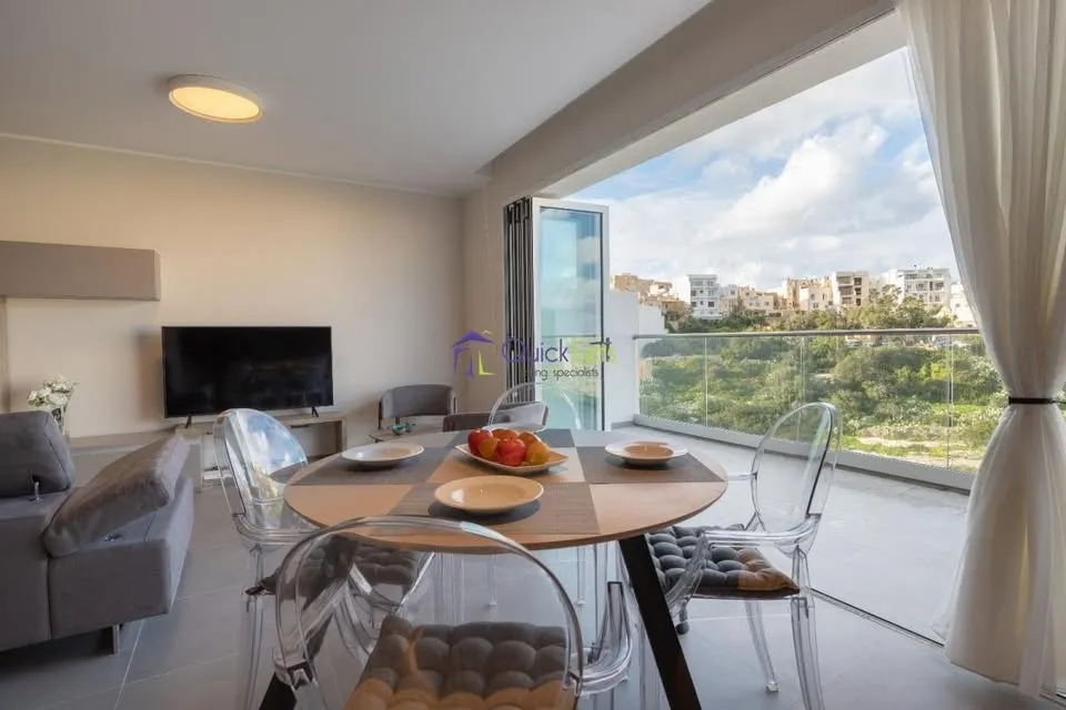 Ultra-modern apartment in St. Julian's