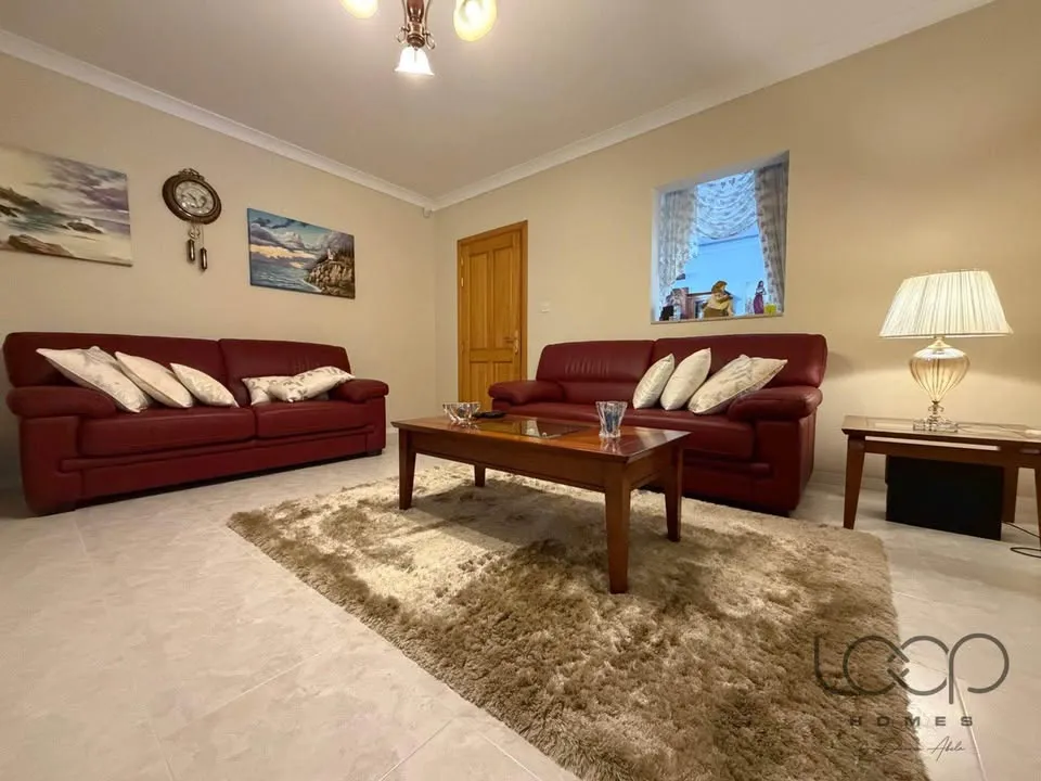 Modern 2 Bedroom Maisonette in Bugibba