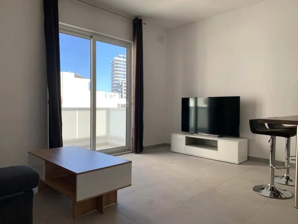 GZIRA - MODERN 1 BATHROOM APARTMENT WELL LOCATED