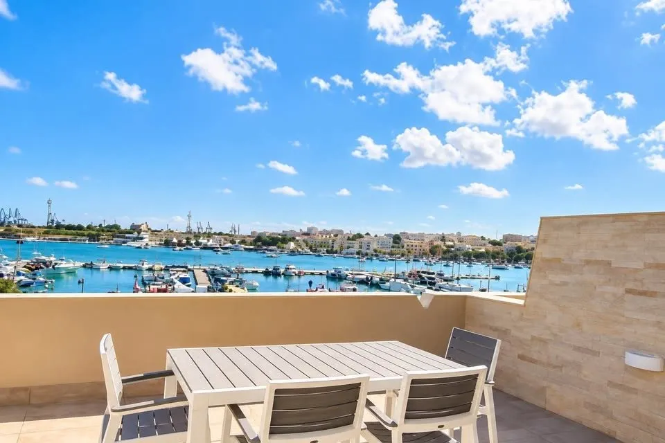 MARSAXLOKK | SEAFRONT PENTHOUSE