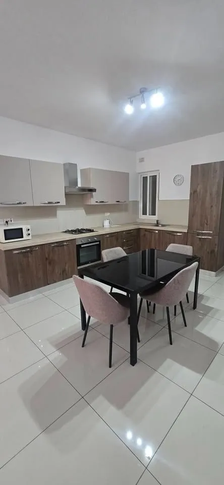 Bahrija Modern Apartment : Bargain!