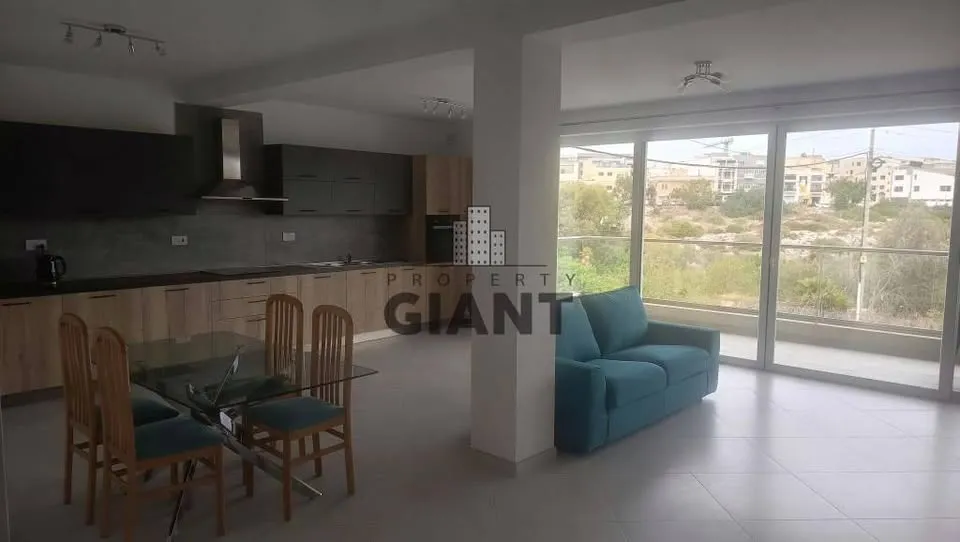Brand-new, double-fronted first-floor apartment in Mosta
