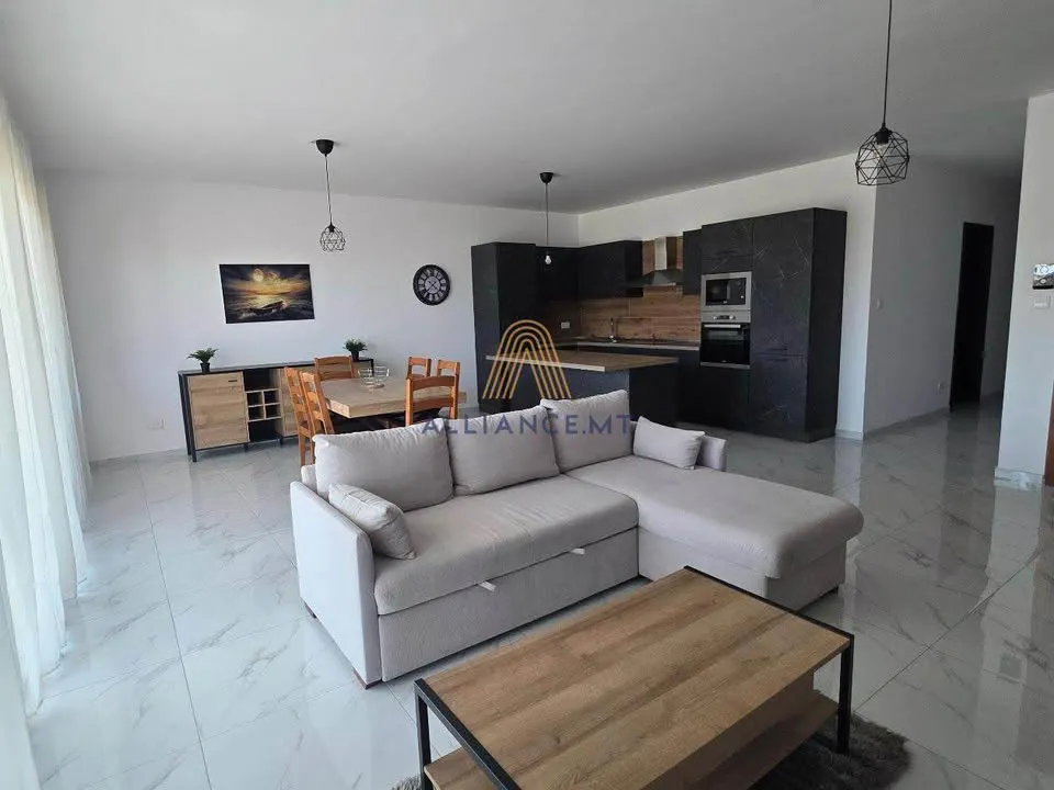Beautiful 3-Bedroom Apartment in a Central Location MOSTA