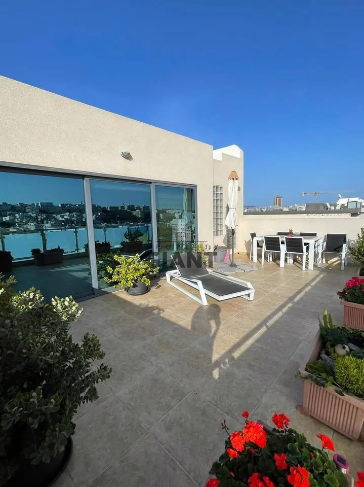 Modern 3 Bedroom Penthouse in Swieqi