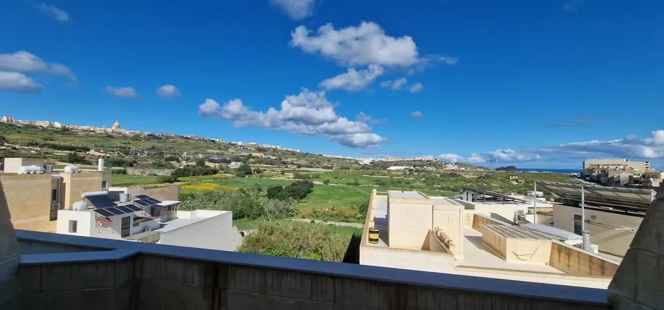 Luxury Penthouse for Rent in Ghajnsielem