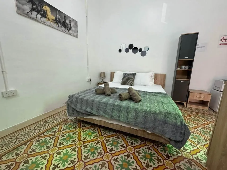 Studio apartment in Gzira for long or short let