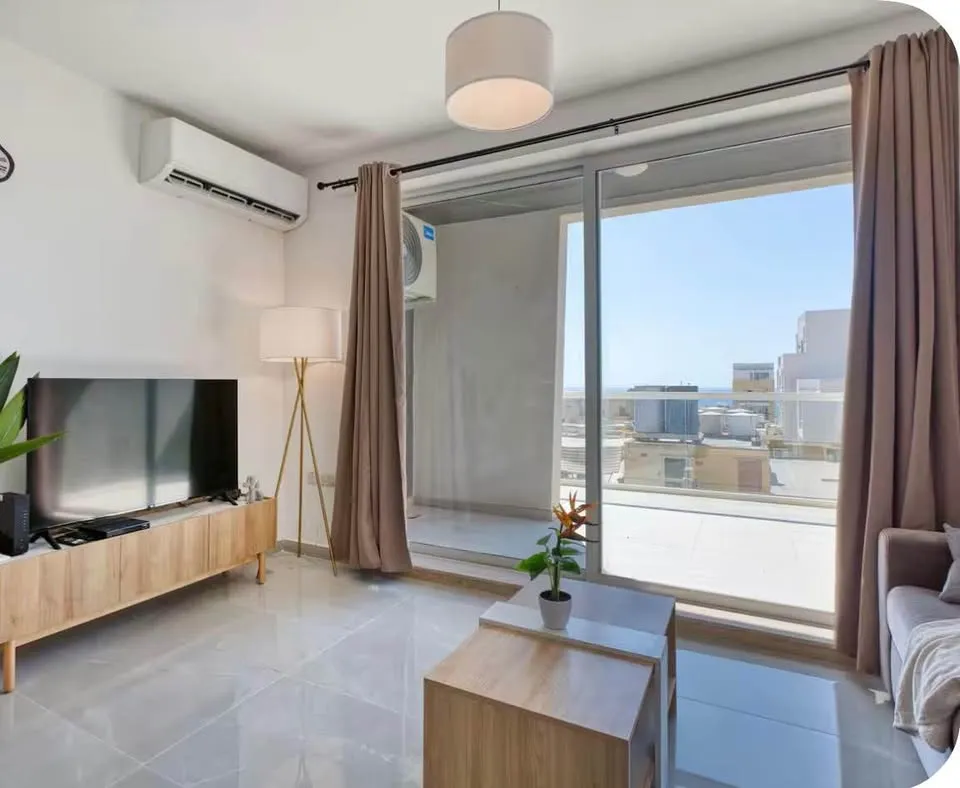 Spacious 3-Bedroom, 3-Bathroom Apartment in Marsaskala